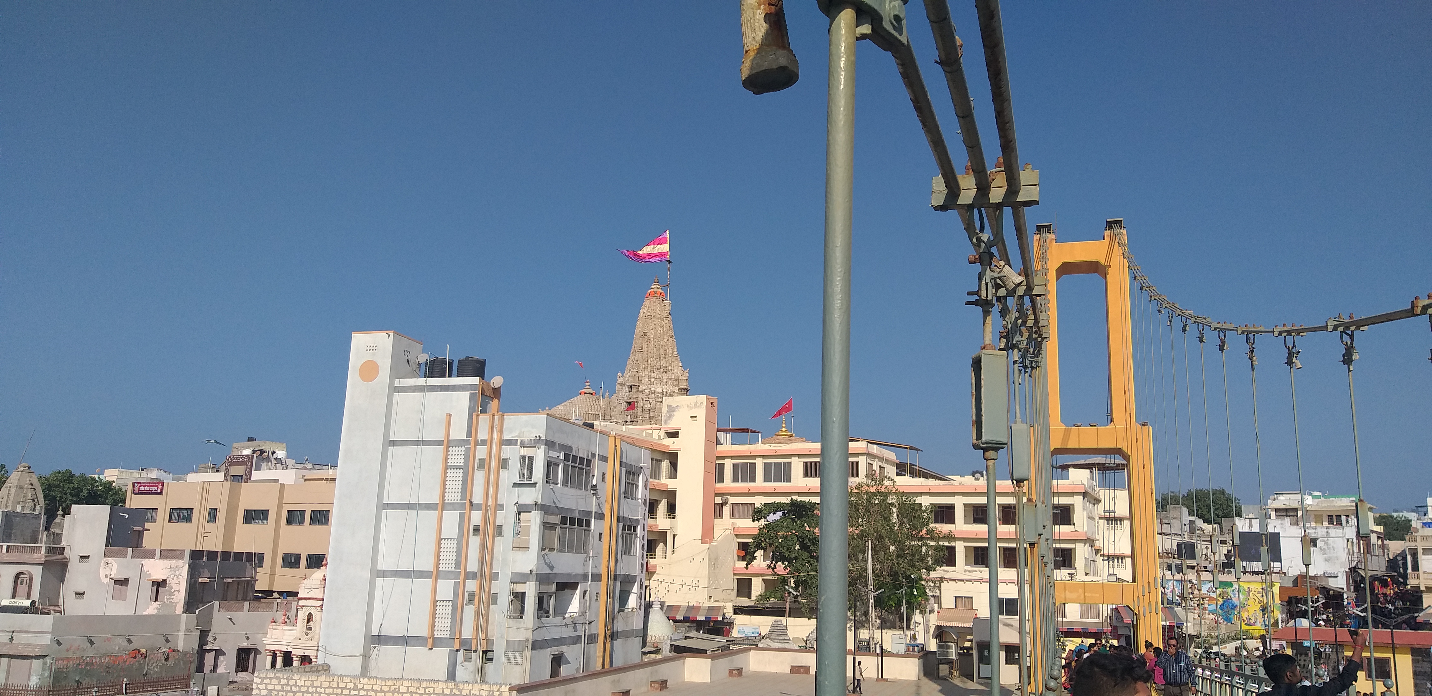 Dwarkadhish Temple Dwarka Master Guide 2026 — Jagat Mandir & Submerged City