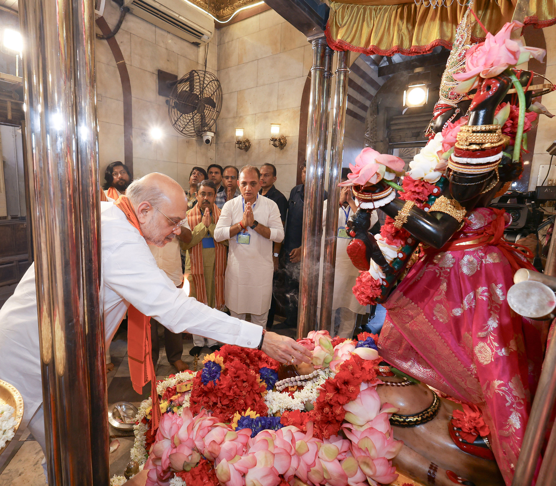 Kalighat & Dakshineswar Kali Temple Kolkata Guide 2026 — Shakti Peetha & Ramakrishna